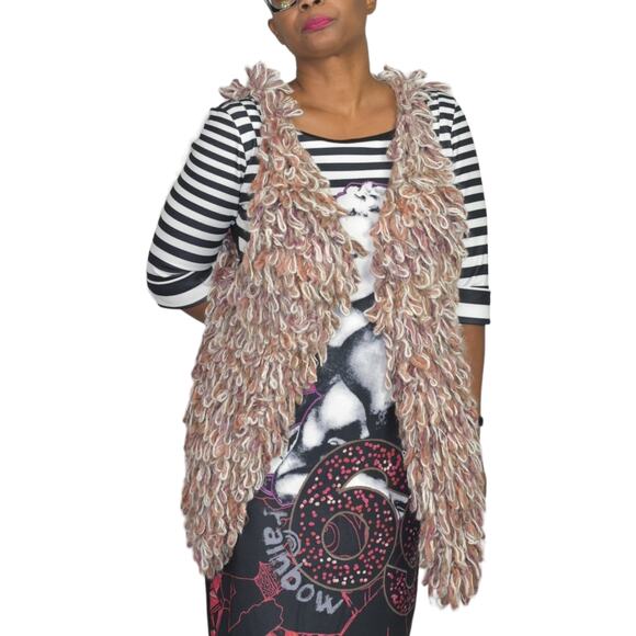 Hand Knit by Dollie Vest Tan Loop Yarn Alpaca Chunky Shaggy Wearable Art Large - Picture 11 of 15